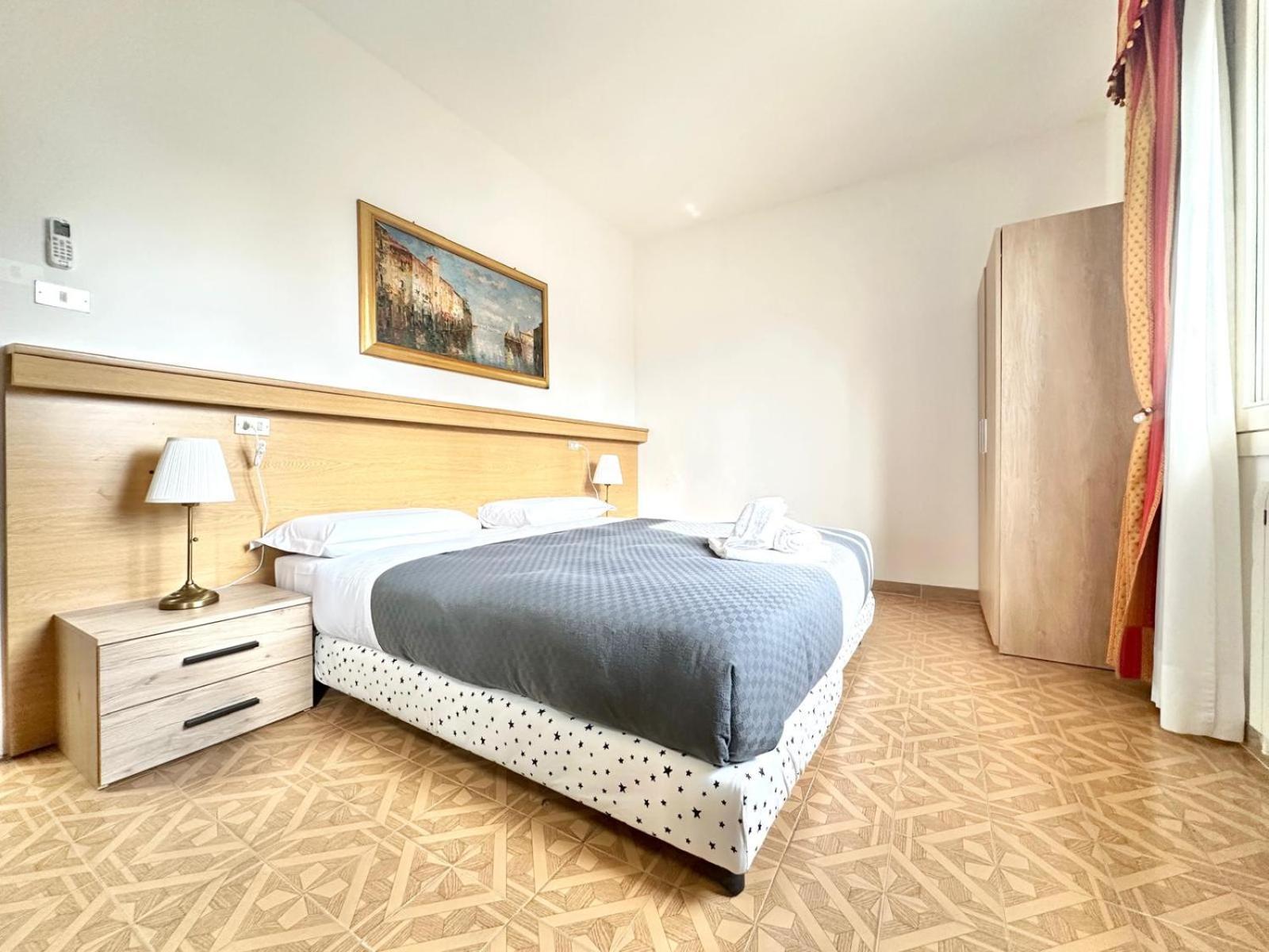 Hotel Tito Mestre Extérieur photo